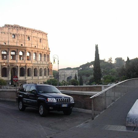 Vacanze Al Colosseo Polveriera Rome Room photo