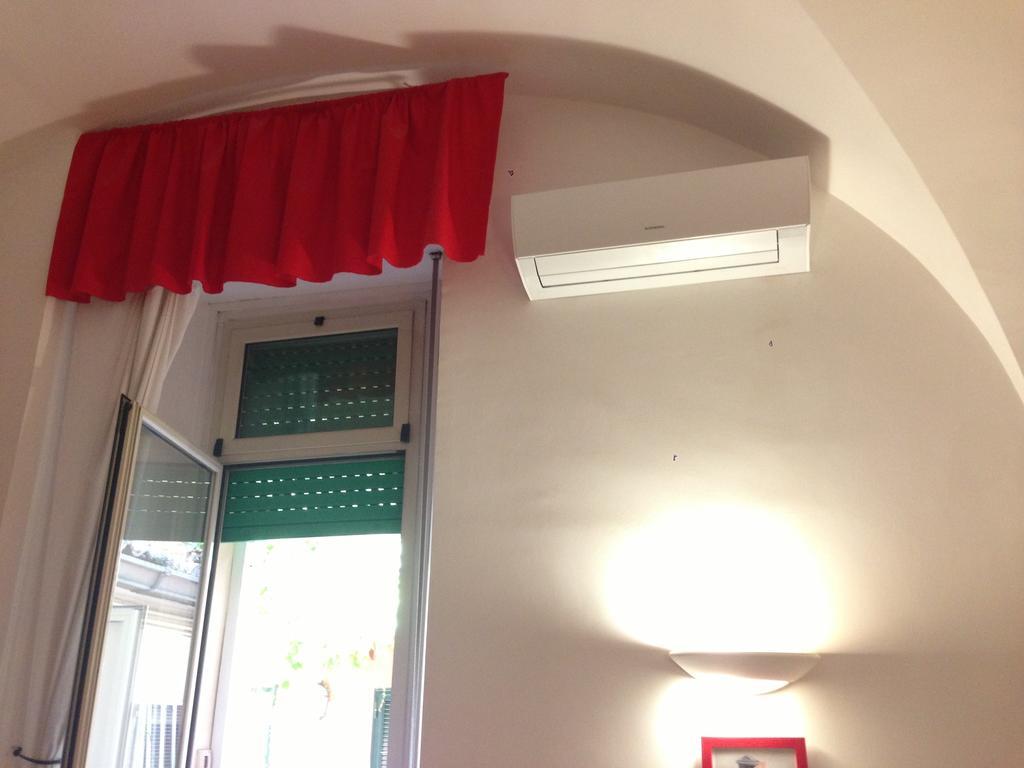 Vacanze Al Colosseo Polveriera Rome Room photo